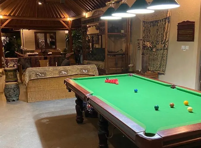 Spacious 4-bedroom Garden Sanur
